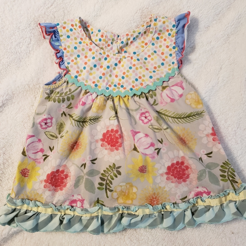 Adorable Matilda Jane top Size 2